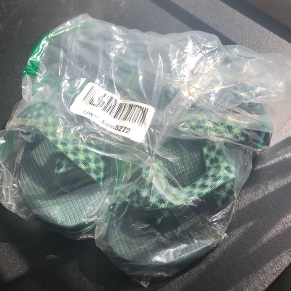 New Chaco Sandals - Picture 2 of 2